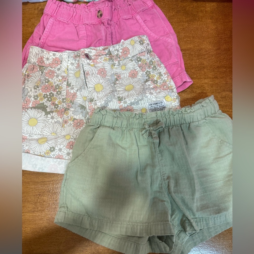 Floral and Solid Color Shorts Set